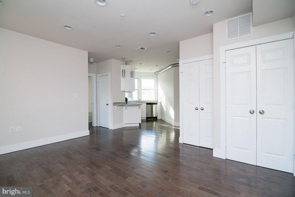 Foto principal - 7300 Georgia Ave NW