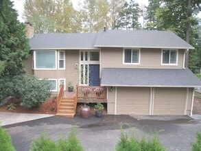 Building Photo - 6216 116th Ave NE