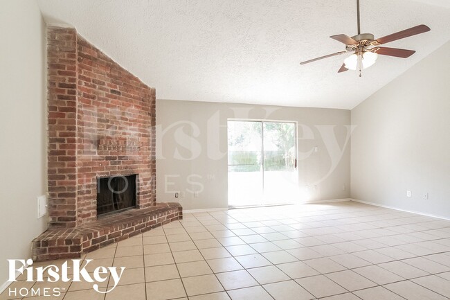 Building Photo - 24119 Lone Elm Dr