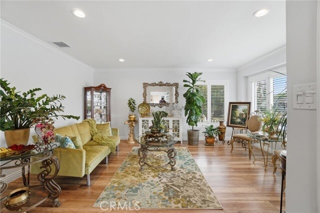 Foto del edificio - 6139 Jamieson Ave