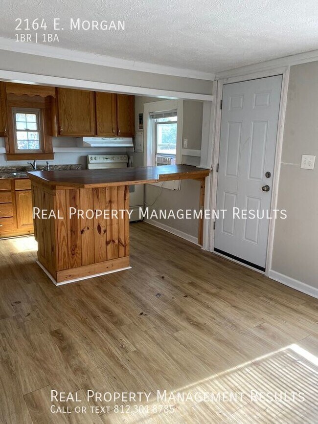 Building Photo - Tiny House Living, East Side
