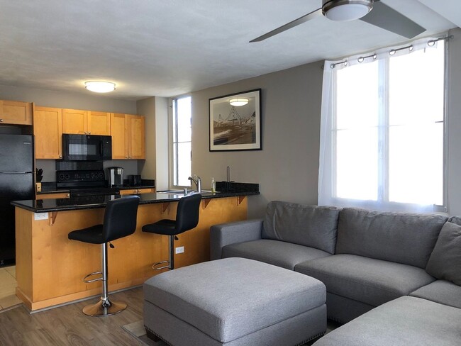 Building Photo - Kaiolu Sunrise - Fully Furnished 1BR/1BA/1PK