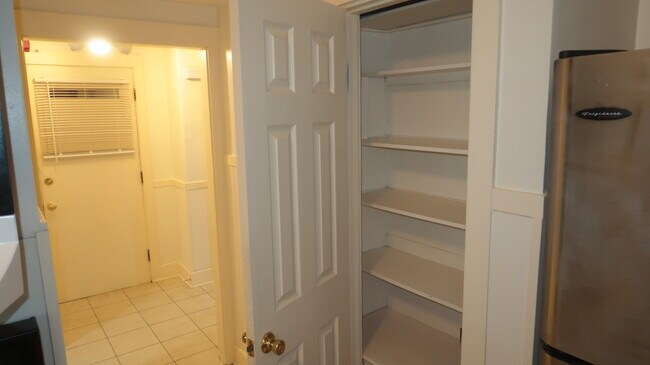 Building Photo - 16 High St