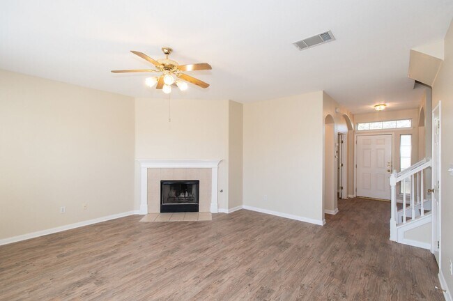 Foto del edificio - Chandler Creek Community Two Story Four Be...