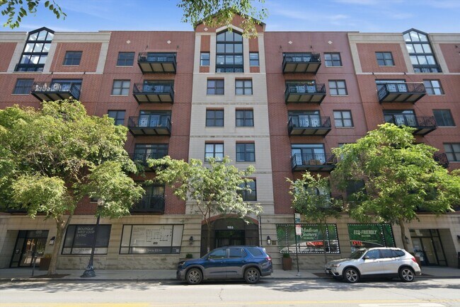 Foto del edificio - 1155 W Madison St