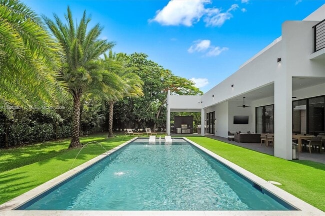 Foto del edificio - 7660 SW 124th St
