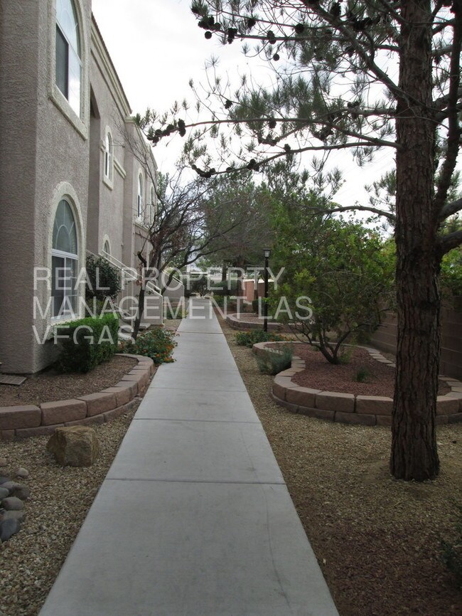 Foto del edificio - 3125 N Buffalo Dr
