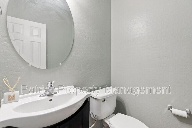 Foto del edificio - 1933 W Black Hill Rd