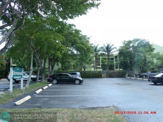 Primary Photo - 2450 NE 15th Ave