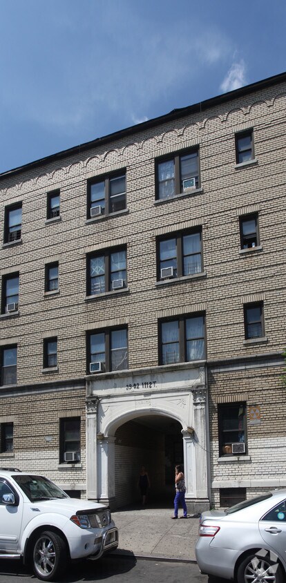 39 02 111th St Corona Ny Apartments Corona Ny Apartments Com