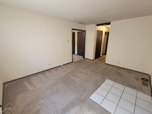 Foto del edificio - 1101 Luther E