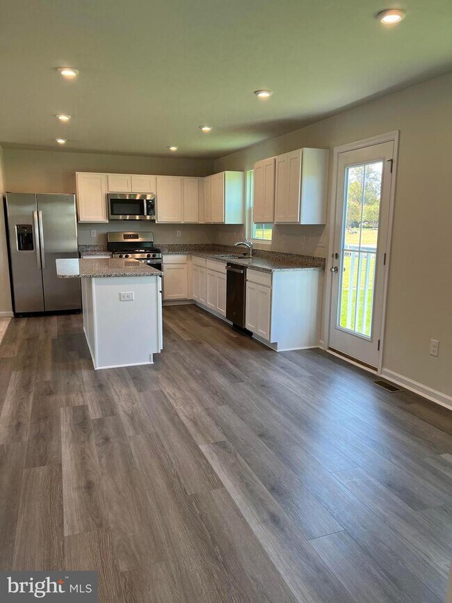 Building Photo - 32094 Windjammer Dr