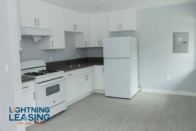 Photo - 3925 Gibraltar Ave Apartment