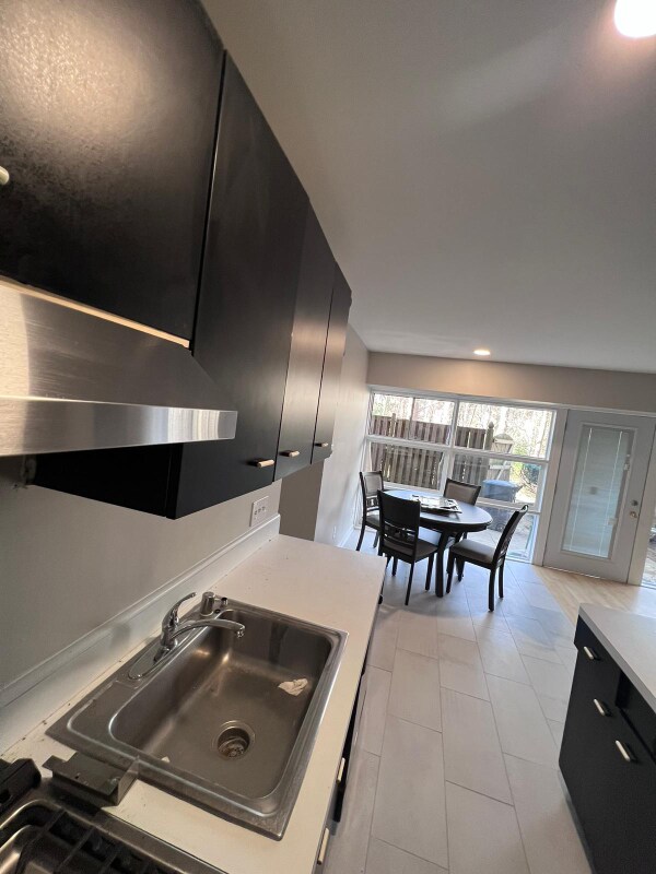 Building Photo - 7758 Donnybrook Ct
