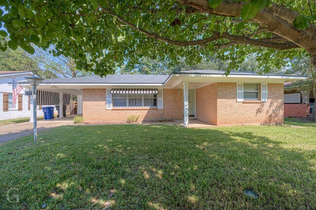 Building Photo - 514 Mockingbird Ln