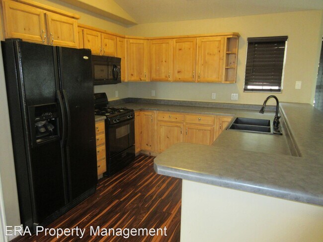 Building Photo - 3 br, 2 bath House - 4370 N Pioneer Dr.