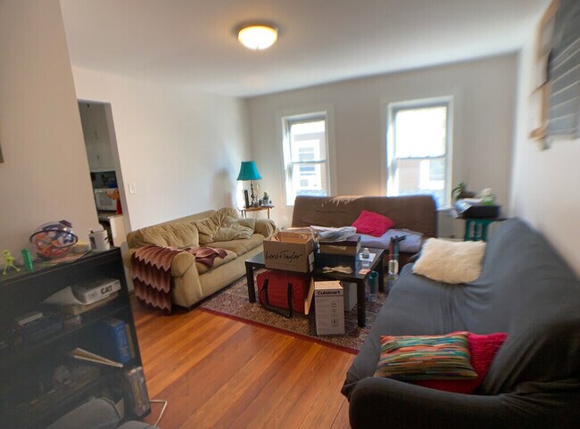 Foto del edificio - 197 College Ave