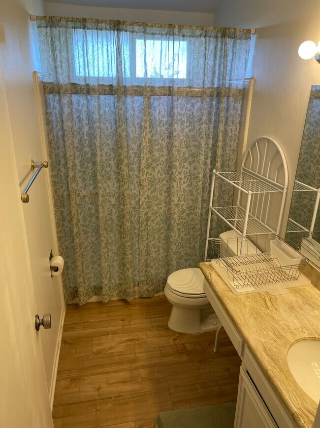 Foto del edificio - 3814 Corbin Ave