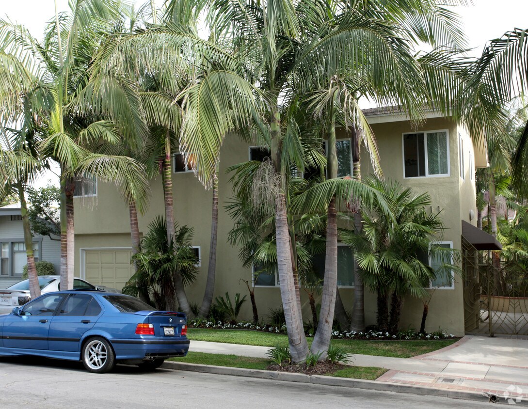 Foto del edificio - 4211 E 5th St