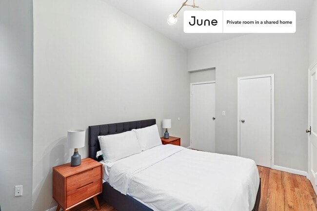 Foto del edificio - Room in Shared 4 bed/2 bath home