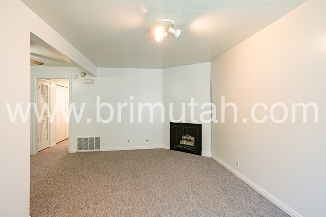 Building Photo - 1418-1426 S. 1100 E. - 3N