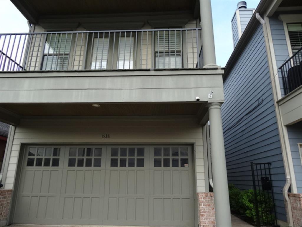 Foto principal - 1538 Nashua St