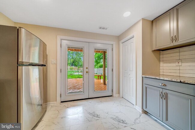 Foto del edificio - 6042 Munson Hill Rd