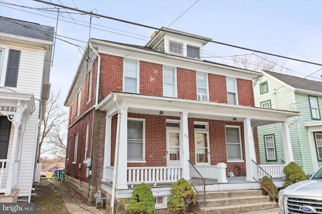 Foto del edificio - 133 Hanover Rd