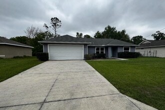 Building Photo - 13705 SE 54 Ct