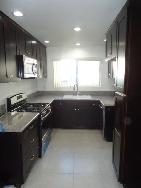 Foto del edificio - 3 Bedroom - 2 Bathroom Single Story Home i...