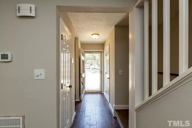 Building Photo - 4320 Bona Ct