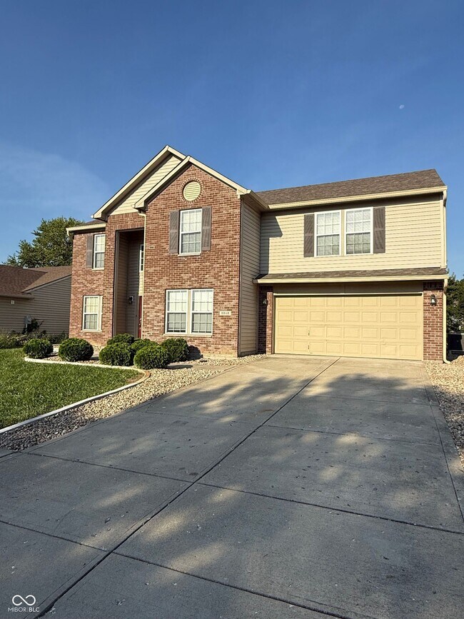 Building Photo - 5512 James Blair Dr