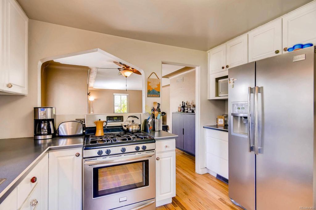 Foto principal - 3142 S Corona St
