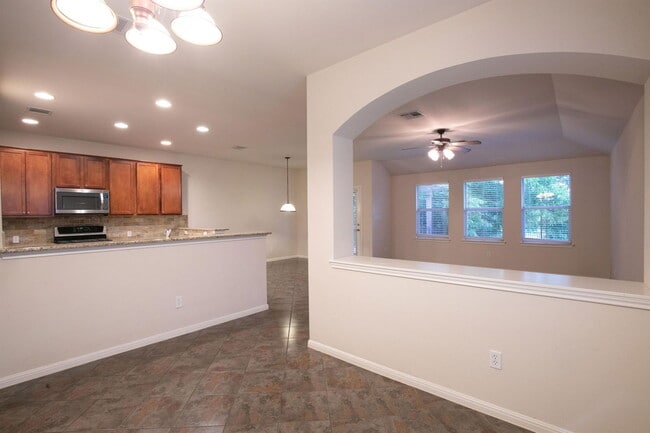 Building Photo - 9417 Eagle Knoll Dr