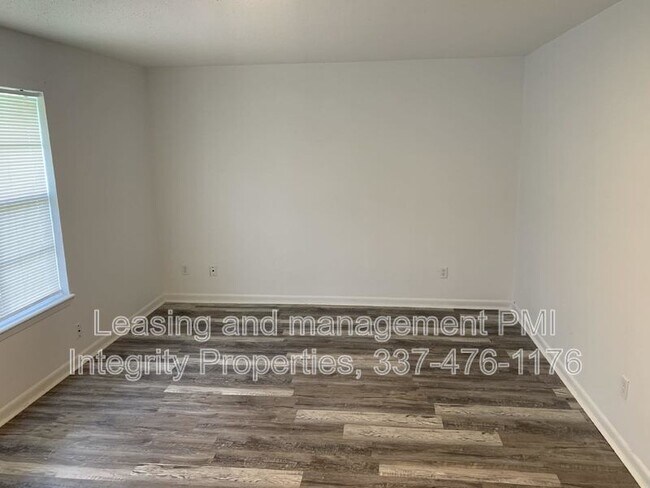 Foto del edificio - 105 Meaux Blvd Apt 9