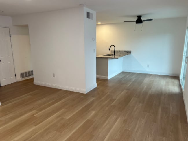 Building Photo - 2255 Cahuilla St