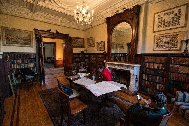 biblioteca - 100 Cornell Ave