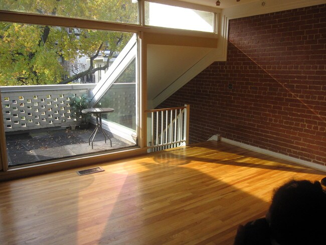 Foto del edificio - 767 Delaware Ave SW