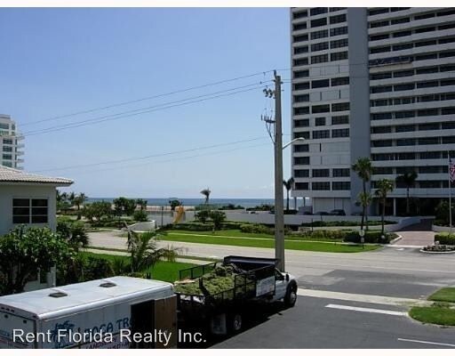 Building Photo - 2677 S Ocean Blvd