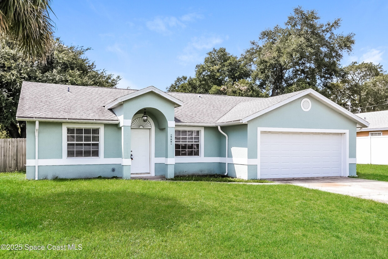 Foto principal - 5649 Beaverbrook St