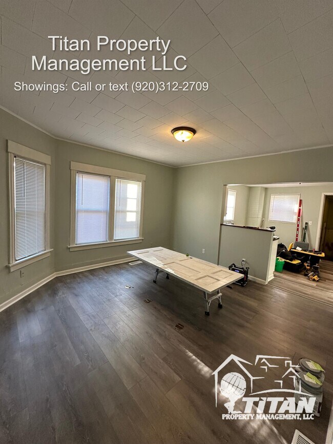 Building Photo - 248 Elm St