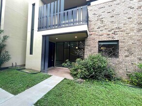 Building Photo - 409 Shiloh Dr