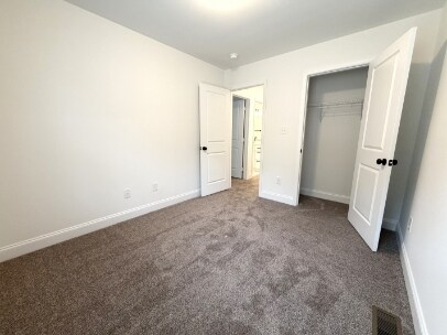 Building Photo - Creekstone Townhomes
