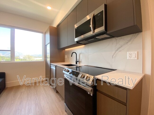 Building Photo - 720-720 K. L. O. Rd