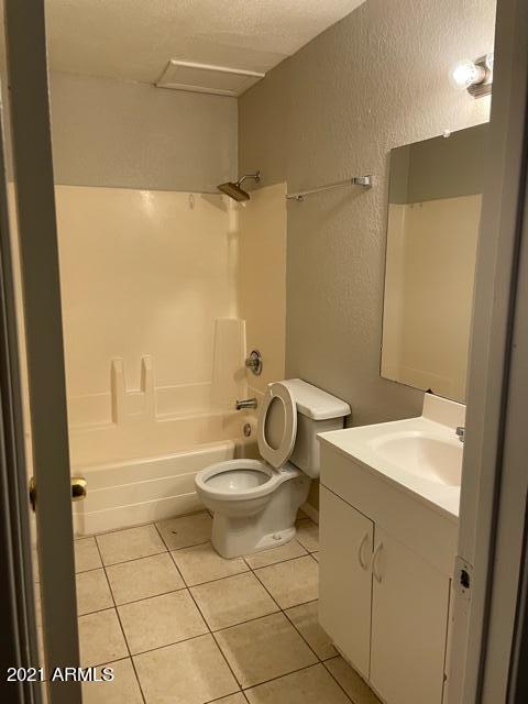 Building Photo - 8108 N 33rd Ave