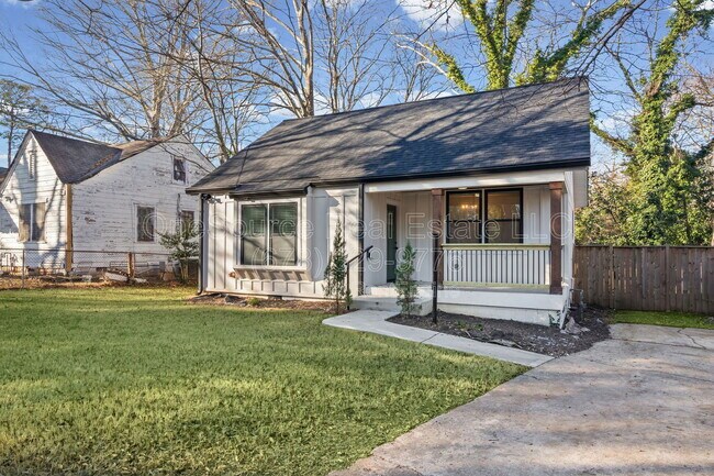 Foto del edificio - 1467 Ryan St SW