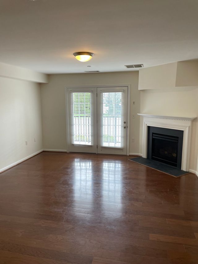 Living Area with Fireplace - 3920 Ashland Dr