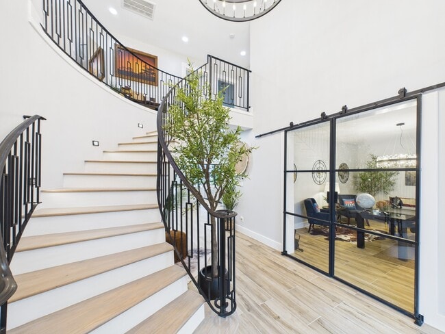 Foto del edificio - 5430 Havenwoods Dr