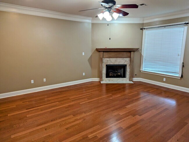 Foto del edificio - Home for You in Fairground Place!