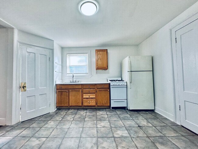 Photo - 175 Bradley St Apartment